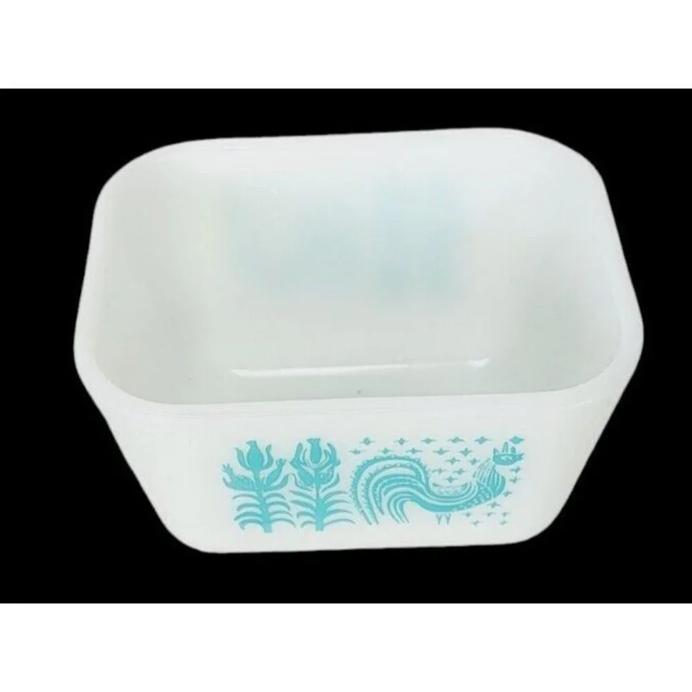Pyrex vintage amish